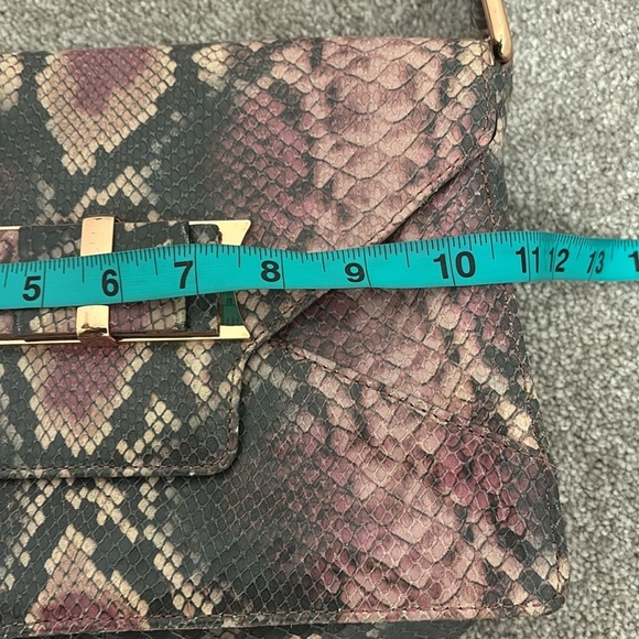 Ted Baker London Brown pink Leather Shoulder Bag with Classic Snakeskin design - Picture 7 of 17